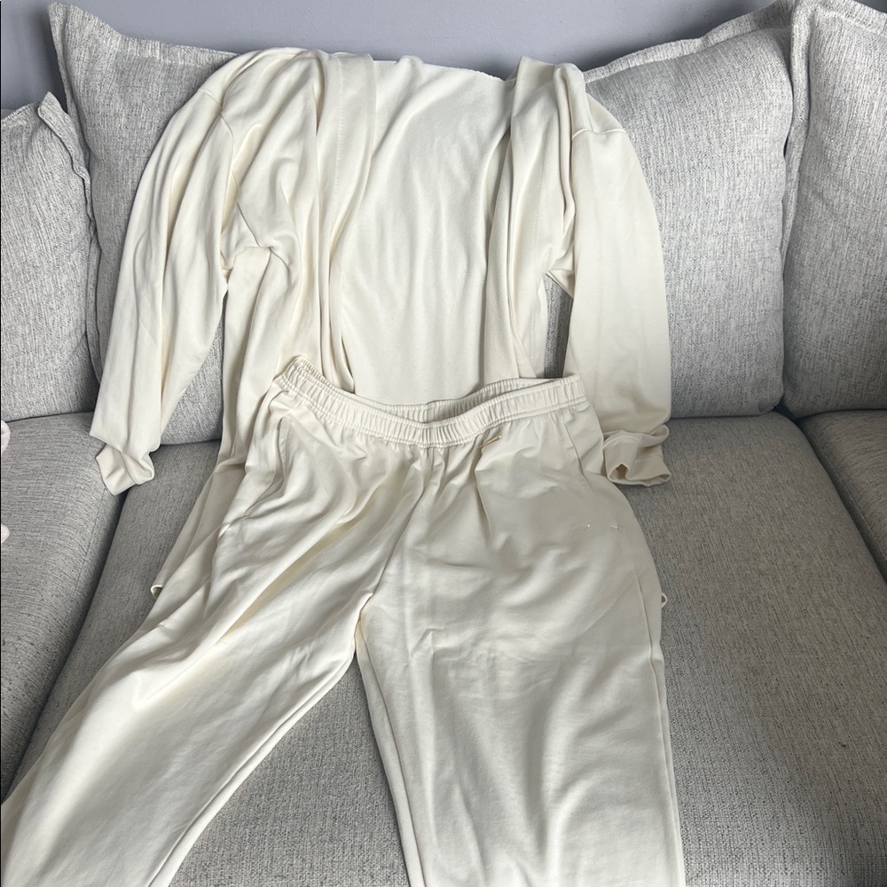 Gymshark x Whitney Simmons Cream Women's Cardigan & Joggers Set